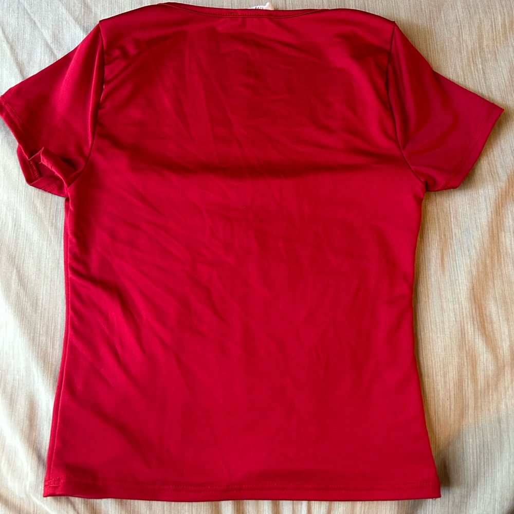 Red Square neck top - Picture 2 of 3
